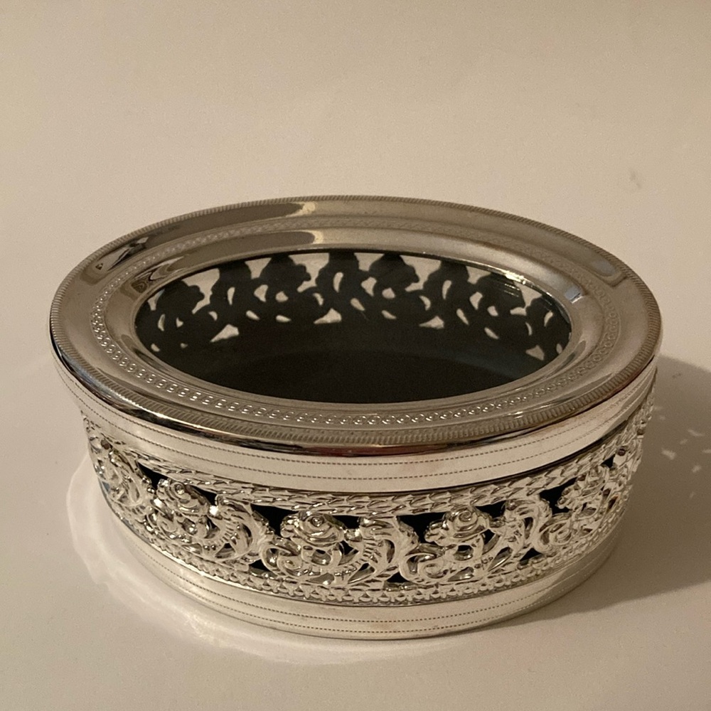 Studio Silversmith Silver Plated Oval Jewelry Box NEW